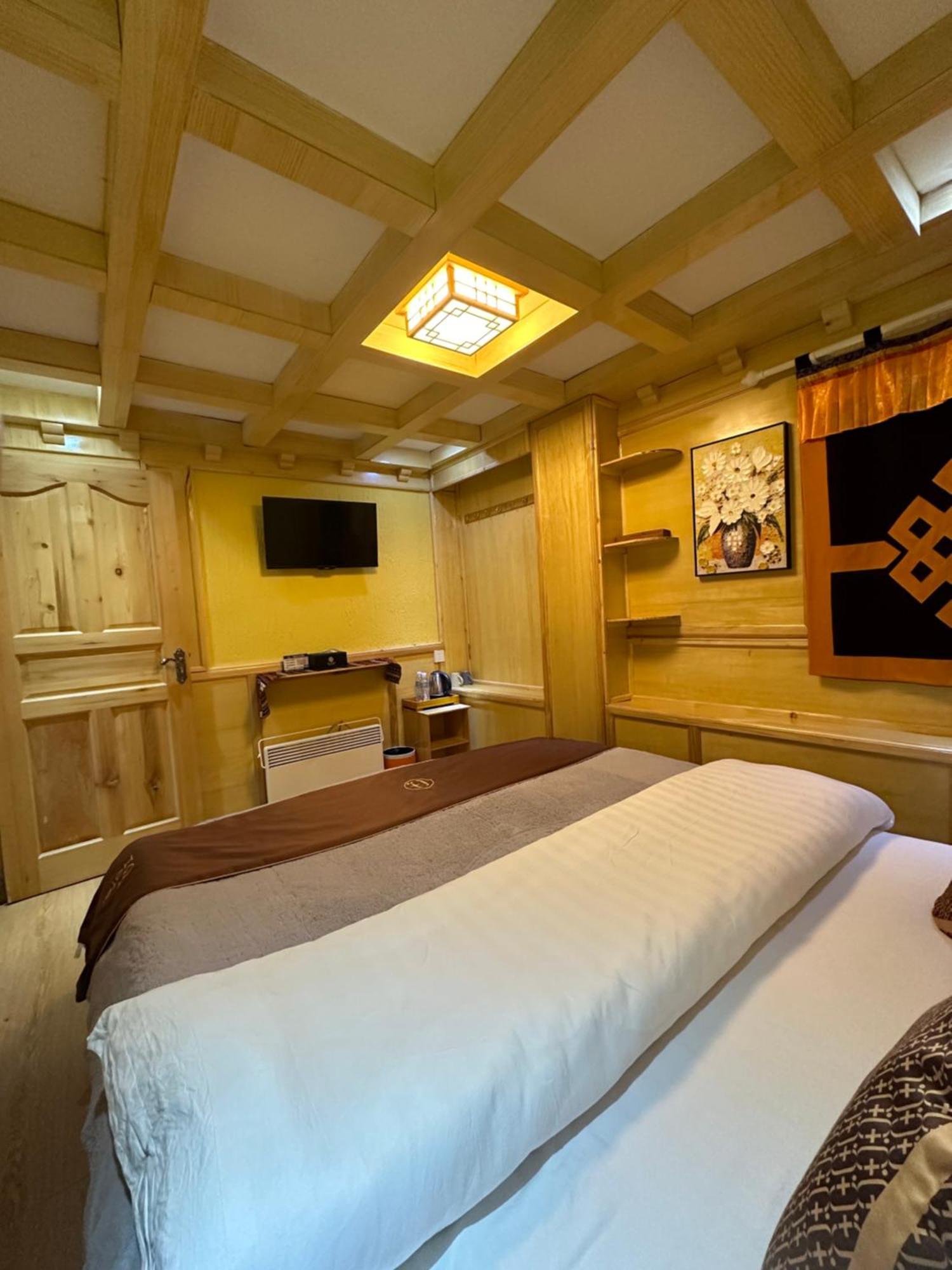 Yi'S Hostel شانغريلا المظهر الخارجي الصورة